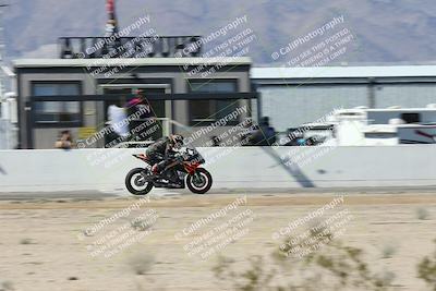 media/Oct-05-2025-CVMA (Sun) [[beeef4f201]]/Race 10-Formula Lightweight Twins Shootout/